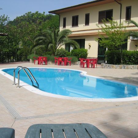 Hotel Chiar Di Luna Laino Borgo Buitenkant foto