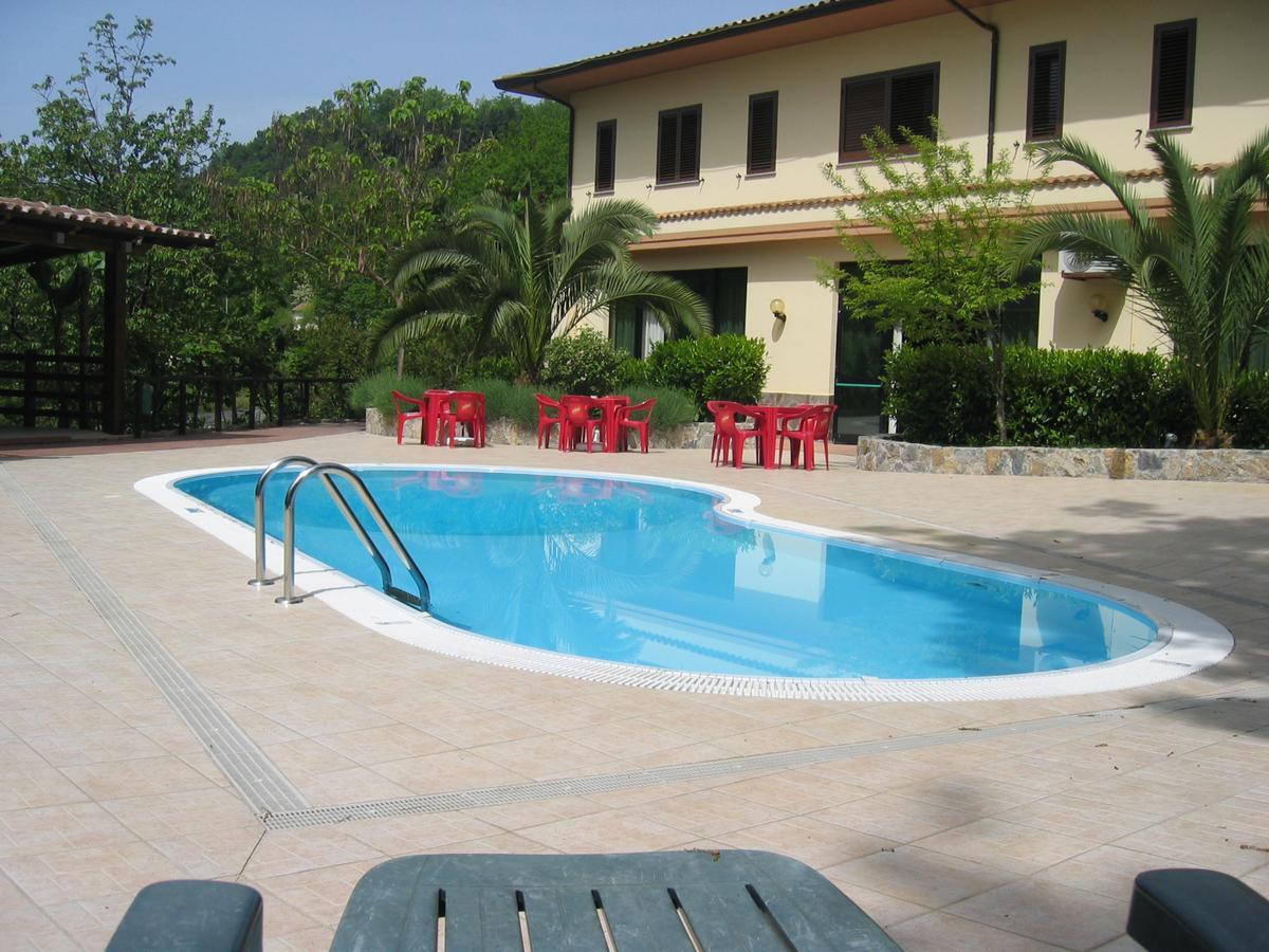 Hotel Chiar Di Luna Laino Borgo Buitenkant foto